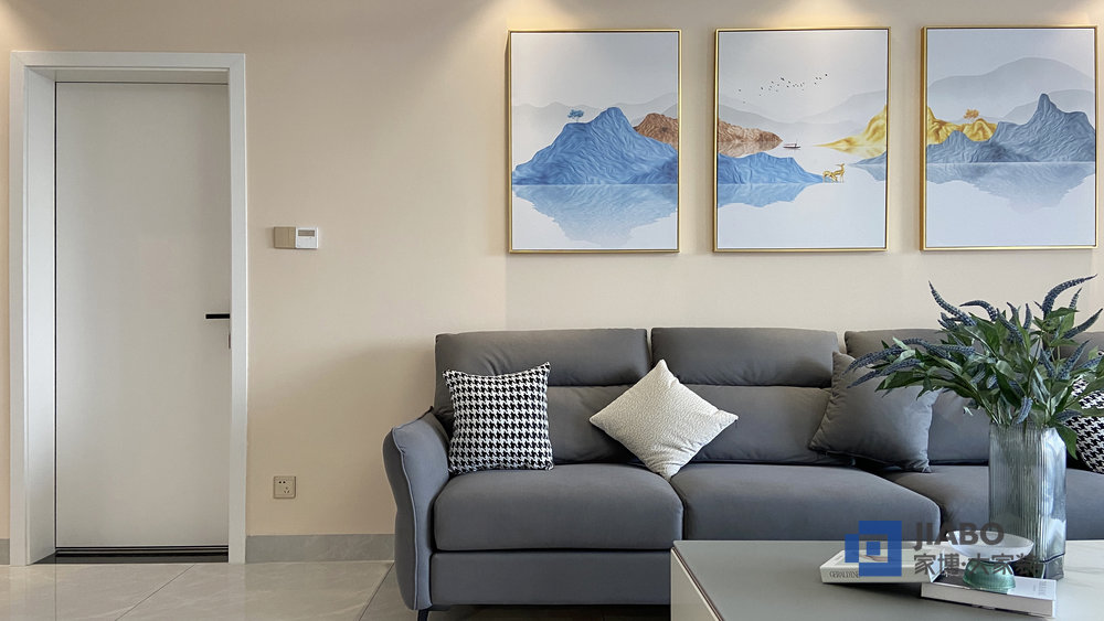 株洲白金漢宮小區(qū)裝修方案 客廳.jpg