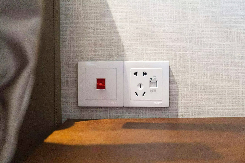 裝修插座 裝修插座