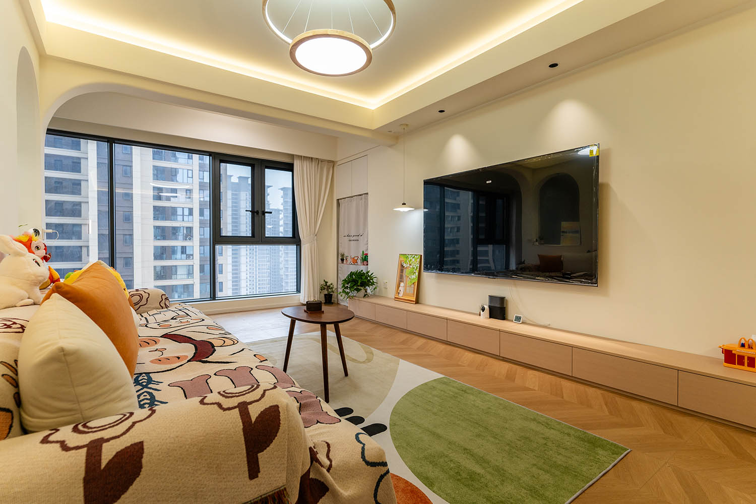 株洲家博整裝建發(fā)央著100㎡  原木奶油風格裝修賞析